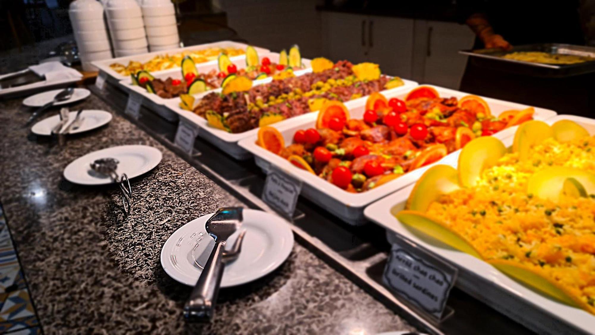 Monchique Resort & Spa Exterior photo A salad bar